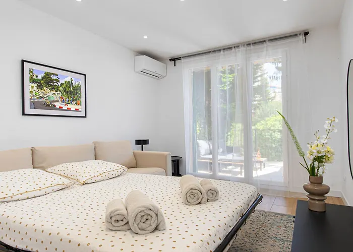 Somptueux Studio - Terrasse & Vue - Parking - Gf Apartment